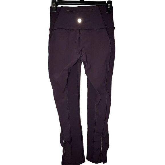 Lululemon On Your Mark Crop Black Cherry Sz 4 - Picture 4 of 8